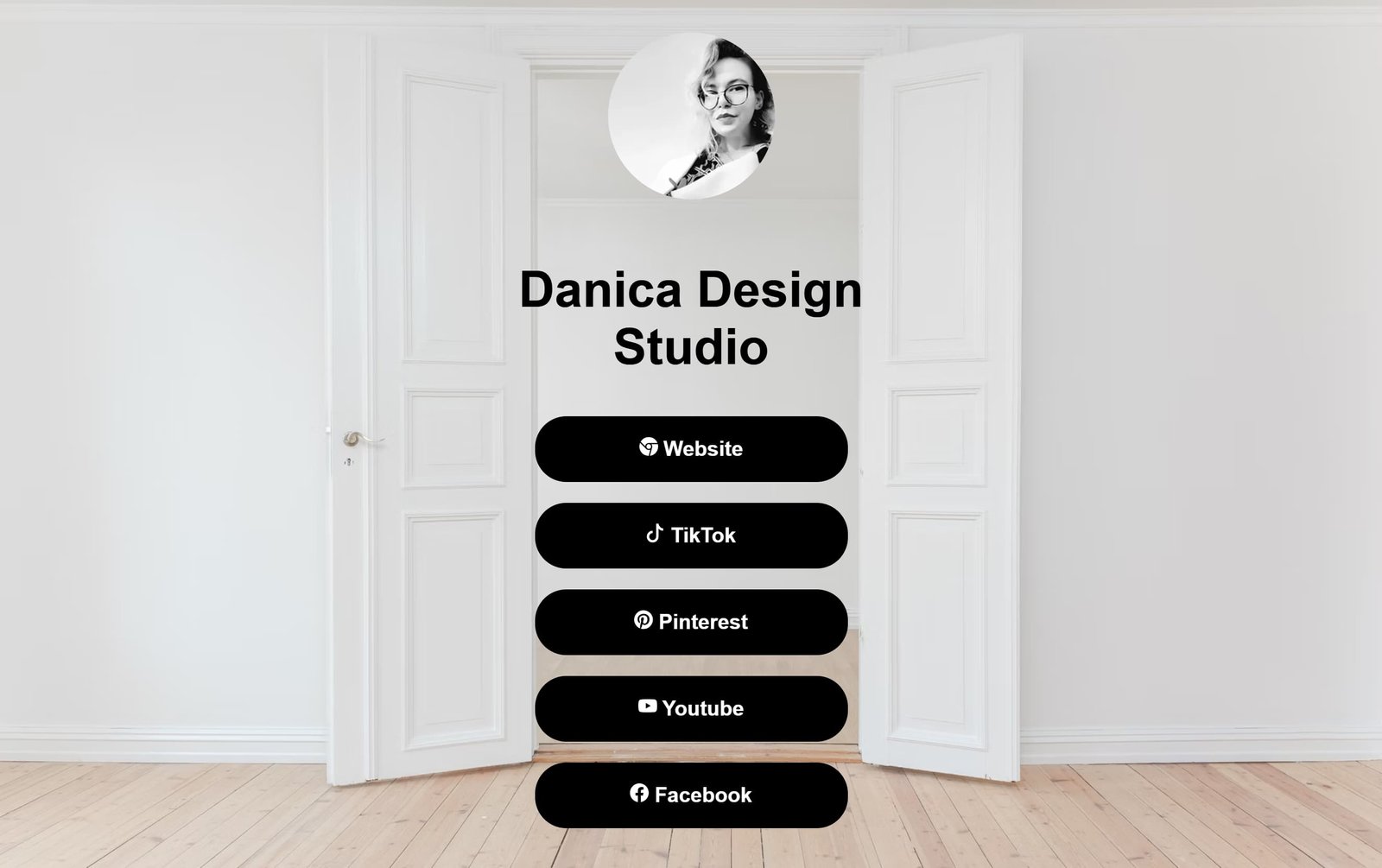 Danica Design Socials